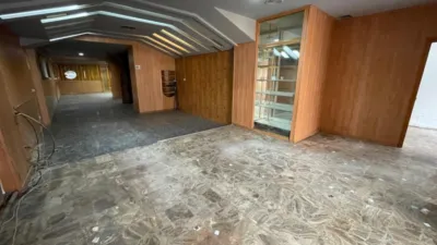 Local comercial en alquiler en Ensanche-Franciscanos - Més