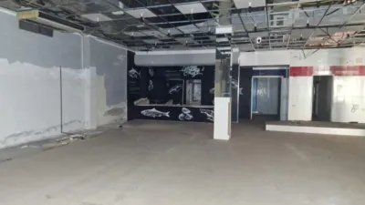 Local comercial en alquiler en Centro-Ayuntamiento-Catedral - Vista 2