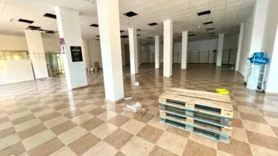 Local comercial en alquiler en Hospital - Vista 2