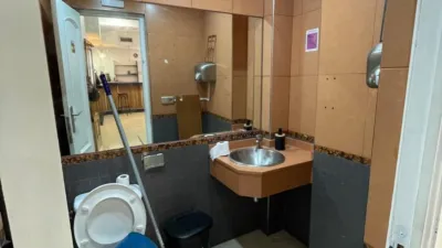 Local comercial en venta en Feria - Más