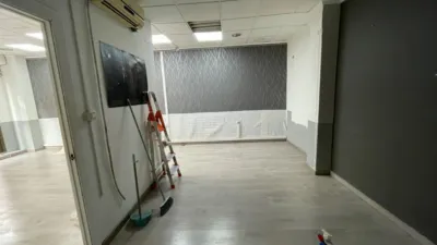 Local comercial en alquiler en Feria - Más