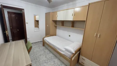 Habitación en alquiler en Calle de la Infanta Doña Teresa, Zona Alta (Ponferrada) de 200 €<span>/mes</span>