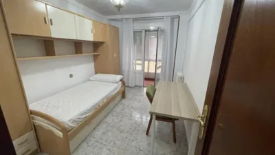 Habitación en alquiler en Calle de la Infanta Doña Teresa, Zona Alta (Ponferrada) de 200 €<span>/mes</span>