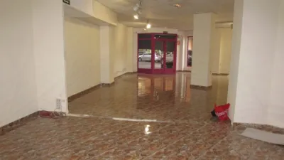 Local comercial en venta en Feria - Más