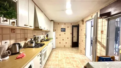 House in Bus Station photo 14