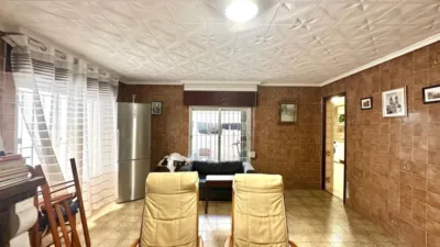 House in Bus Station photo 31