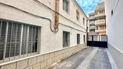 House in Bus Station photo 5