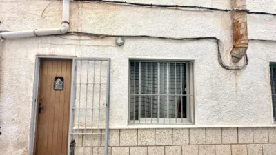 House in Bus Station photo 8