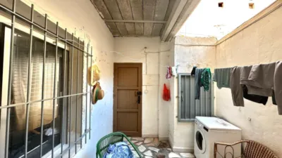 House in Bus Station photo 9