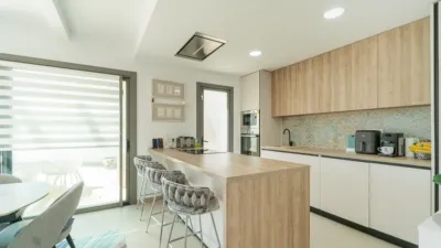 Casa – San Miguel de Salinas, Urbanización Las Filipinas - Más