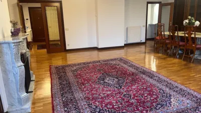 Casa adosada en venta en Avenida de Madrid, Cascajos-Piqueras (Logroño) de 700.000 €