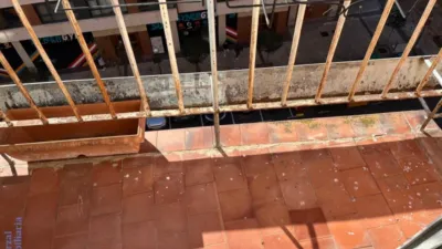 Piso en venta en Calle de la Manzanera, Universidad-Los Lirios (Logroño) de 150.000 €