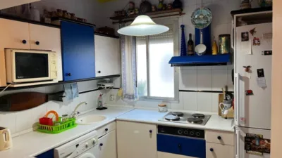 Piso en venta en Calle de la Manzanera, Universidad-Los Lirios (Logroño) de 150.000 €