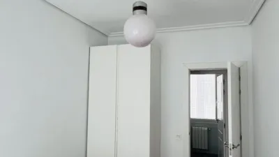 Piso en venta en Avenida de la Paz, cerca de Calle de la Duquesa de la Victoria, Centro (Logroño) de 224.000 €