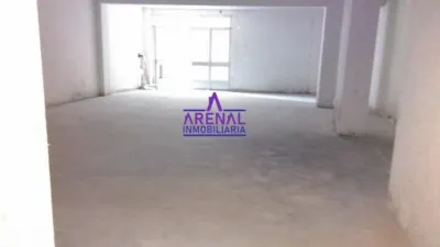 Local comercial en venta en Pobra Do Caramiñal - Més