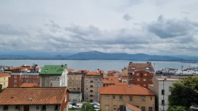 Piso en alquiler en Calle de Macías Picavea, 5, General Dávila (Santander) de 1.050 €<span>/mes</span>