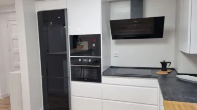 Piso en alquiler en Calle de Macías Picavea, 5, General Dávila (Santander) de 1.050 €<span>/mes</span>