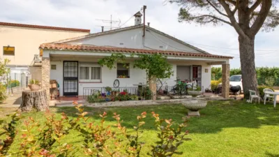 House on Calle Torroella de Fluvià photo 2
