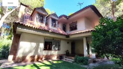 Chalet in Pinares del Júcar photo 2