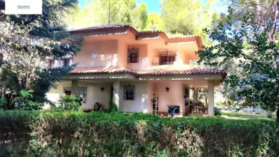 Chalet en Industria photo 7