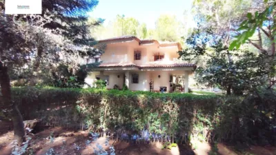 Chalet en Industria photo 8