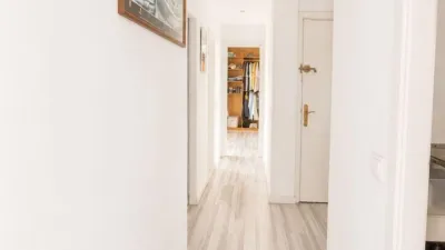 Flat on Carrer Jacinto Benavente photo 7