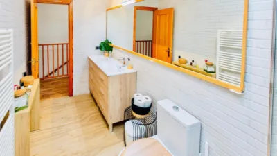Chalet on Carrer d'Esparver photo 9
