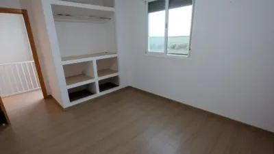 Casa adosada en venta en Calle Helechosa de los Montes, Guadiana de 105.000 €