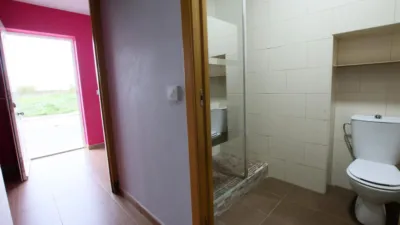 Casa adosada en venta en Calle Helechosa de los Montes, Guadiana de 105.000 €