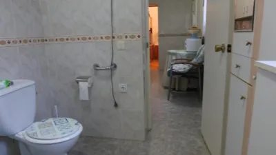 Casa en venta en Calle de Almagro, cerca de Calle de Calderón de la Barca, Montijo de 67.000 €
