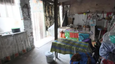 Casa en venta en Calle de Almagro, cerca de Calle de Calderón de la Barca, Montijo de 67.000 €