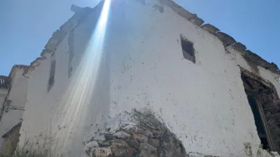 House on Calle Real photo 3