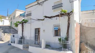 Casa en calle del Cementerio photo 2
