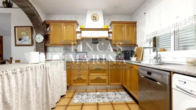 Chalet on Avinguda de l'Hospital photo 8