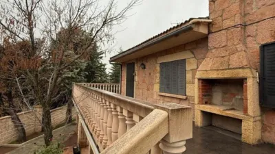 Chalet in Castillejo de Mesleón photo 8