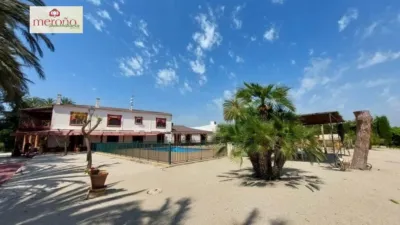 Rustic Finca in Alzabares photo 12