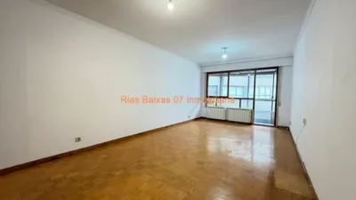 Piso en venta en Calvario, Fátima-Travesía de Vigo-San Xoán (Distrito Casco Urbano. Vigo) de 260.000 €