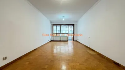 Piso en venta en Calvario, Fátima-Travesía de Vigo-San Xoán (Distrito Casco Urbano. Vigo) de 260.000 €