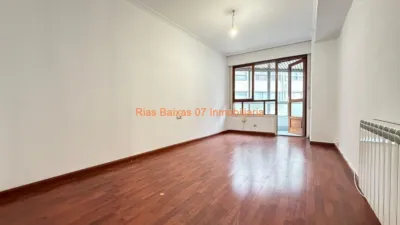 Piso en venta en Calvario, Fátima-Travesía de Vigo-San Xoán (Distrito Casco Urbano. Vigo) de 260.000 €
