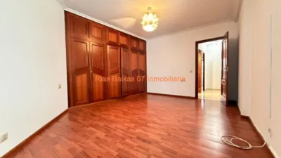 Piso en venta en Calvario, Fátima-Travesía de Vigo-San Xoán (Distrito Casco Urbano. Vigo) de 260.000 €