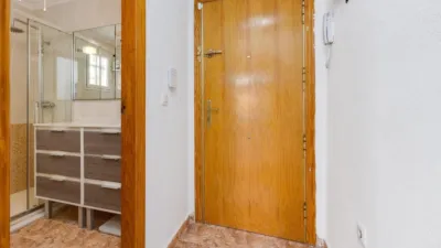 Apartment on Calle de Ramón Gallud photo 19