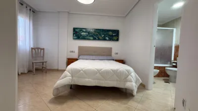 Penthouse on Calle San Pascual photo 9