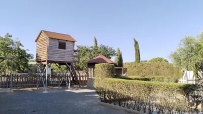 Finca rústica en alquiler en La Verónica - La Vega, Zona Cueva de Menga (Antequera) de 1.200 €<span>/mes</span>