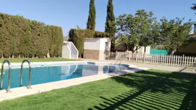 Finca rústica en alquiler en La Verónica - La Vega, Zona Cueva de Menga (Antequera) de 1.200 €<span>/mes</span>
