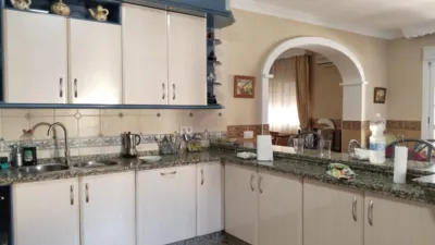 Finca rústica en alquiler en La Verónica - La Vega, Zona Cueva de Menga (Antequera) de 1.200 €<span>/mes</span>
