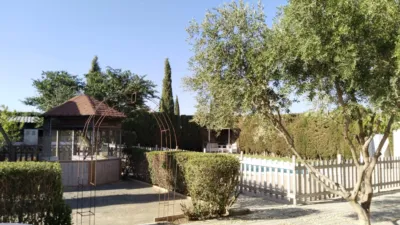 Finca rústica en alquiler en La Verónica - La Vega, Zona Cueva de Menga (Antequera) de 1.200 €<span>/mes</span>