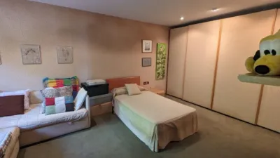 Chalet on Carrer d'Arquimedes photo 25