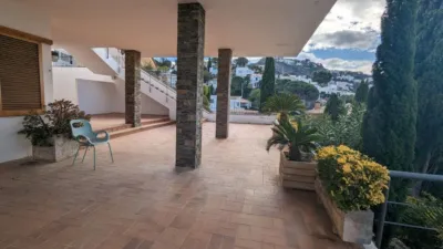 Chalet on Carrer d'Arquimedes photo 34