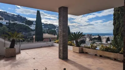 Chalet on Carrer d'Arquimedes photo 35