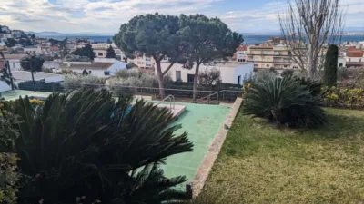 Chalet on Carrer d'Arquimedes photo 50